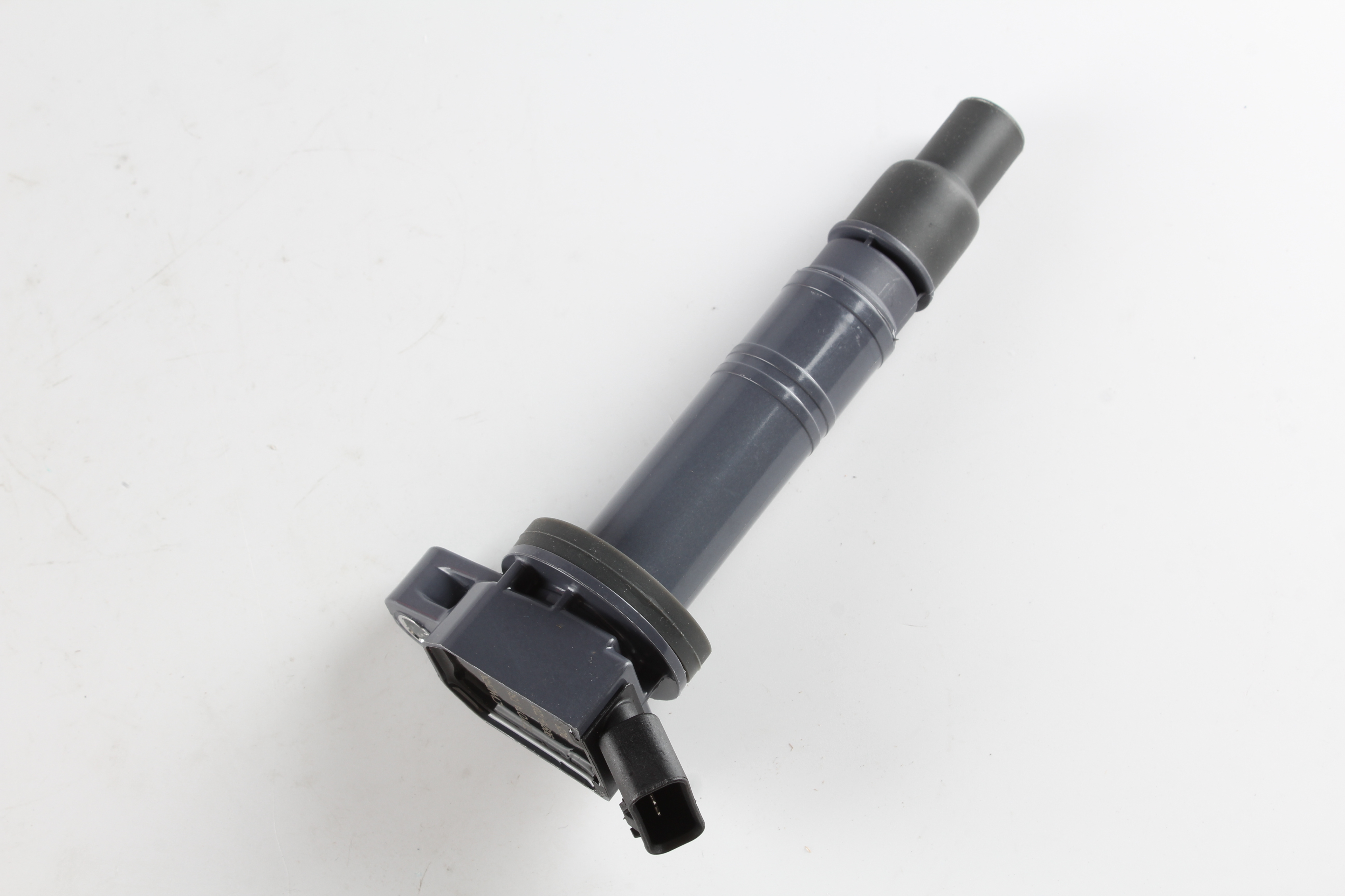 Toyota Tsusho Ignition Coil 90919-T2001 For Hilux TGN10 TGN15 TGN16 TGN26 TGN36 Hiace TRH203 TRH213