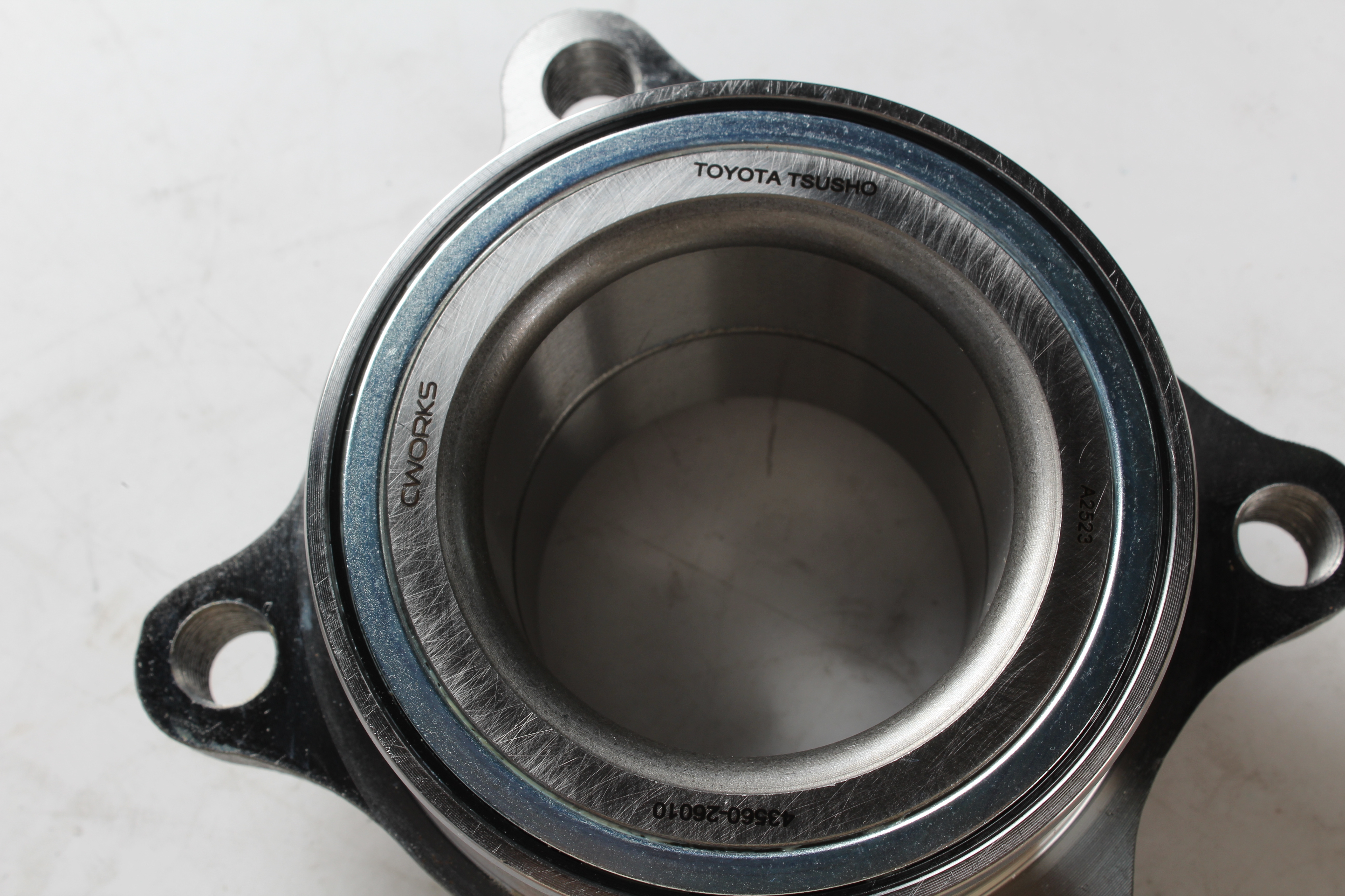 Toyota Tsusho Front Axle Hub Bearing 43560-26010 For Hiace KDH200 KDH202 KDH220