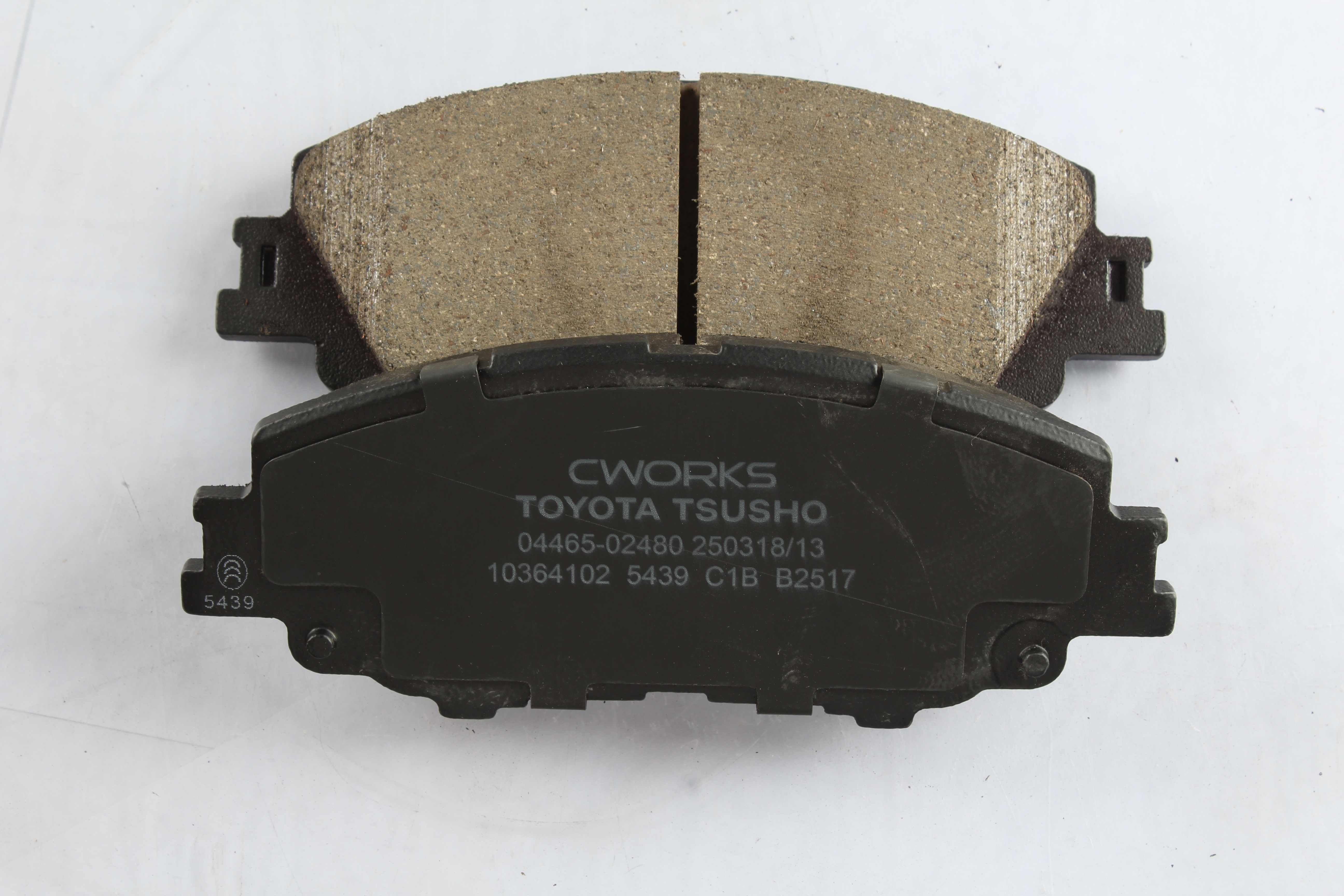 Toyota Tsusho Front Disc Brake Pad Kit 04465-02480 For Corolla MZEA11 ZWE211 NRE210 Allion MZEA12