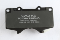 Toyota Tsusho Front Disc Brake Pad Kit 04465-35290 For FJ Cruiser Hilux 4Runner Land Cruiser Prado Tundra