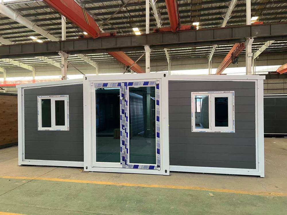Prefab Cheap Modular Portable Flat Pack Homes 80ft Container House Container House 3 Bed Rooms Container House Extension