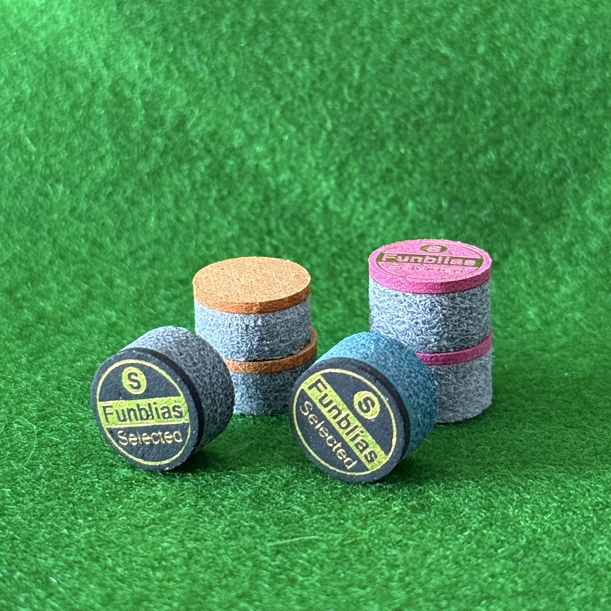 Pressed with black pad S Tip