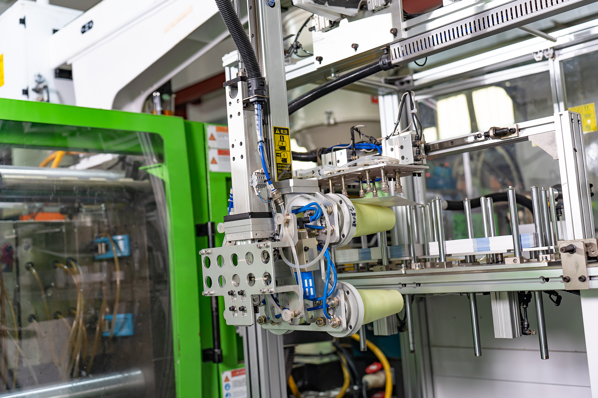 Custom branded gift box for corporate magic mug packaging