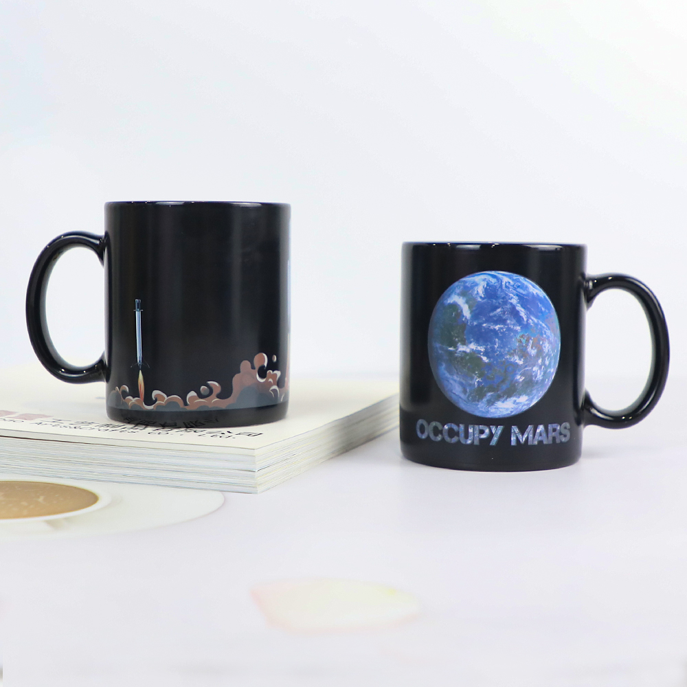 How long does the thermochromic effect in color-changing cups and color-changing inks last?