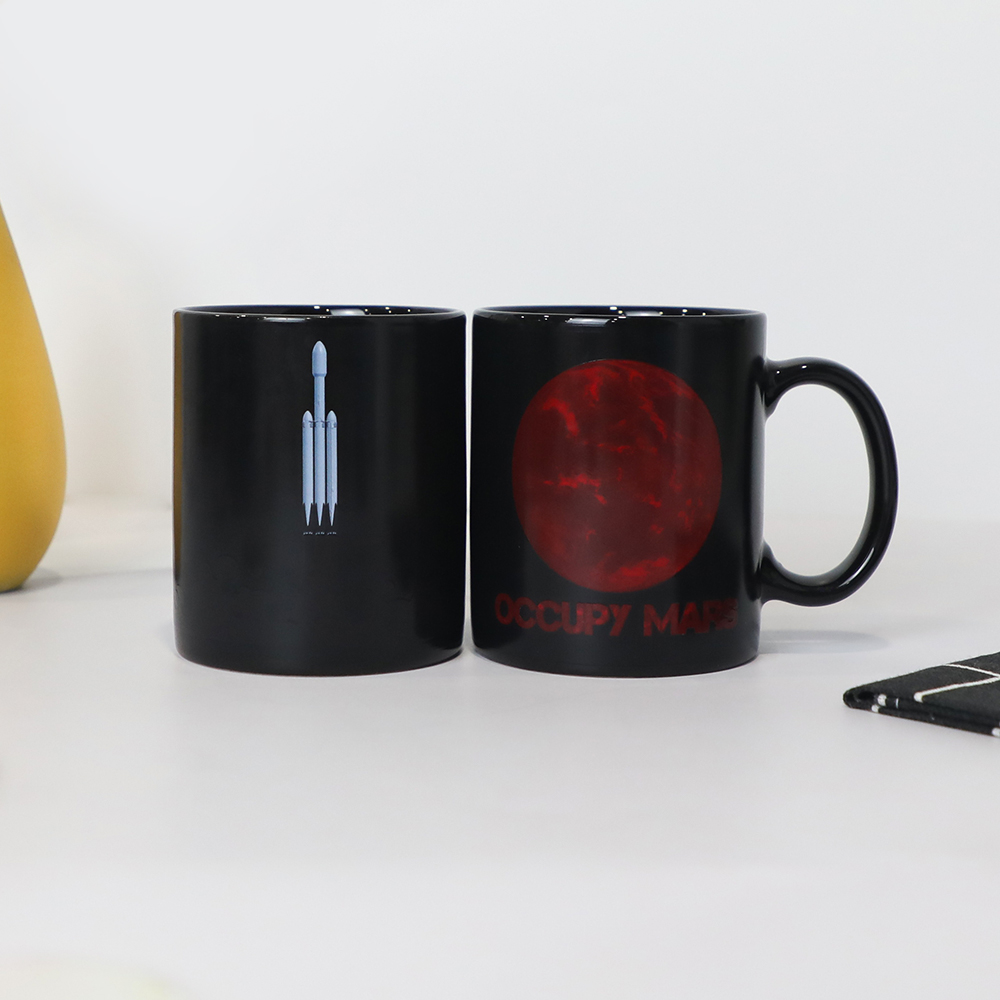 What is the difference between a regular ceramic mug and a color-changing ceramic mug?