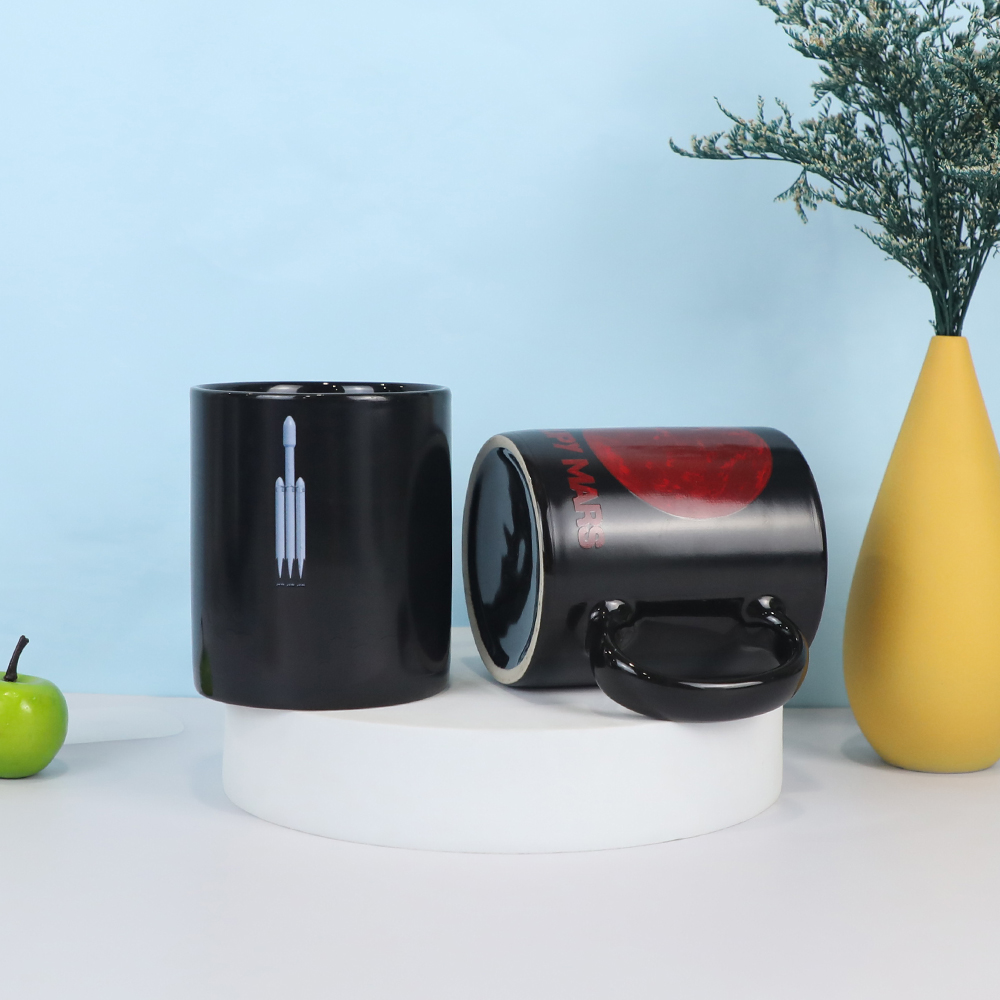 Is it harmful to drink water from a color-changing ceramic cup?