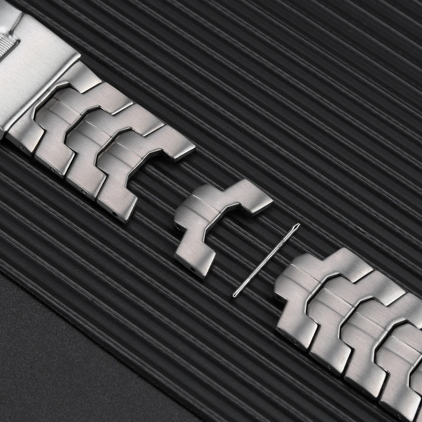 Replacement Titanium Metal Strap Band for Samsung Galaxy Watch 8 Ultra 7 Ultra, Stainless Steel Iron  Watchband Accessory