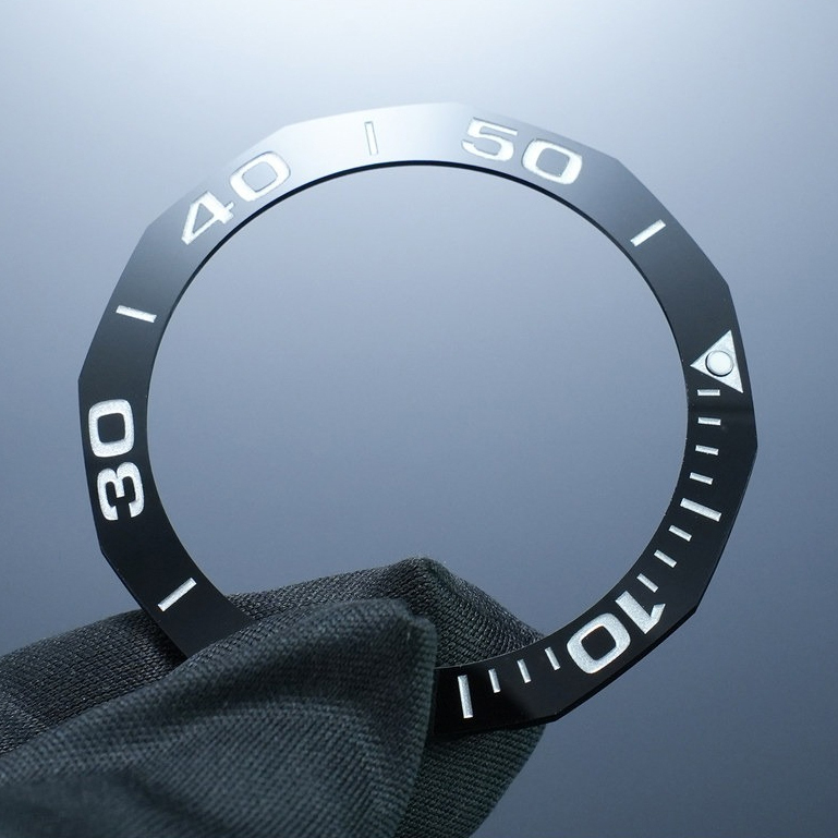 Replacement 43mm Ceramic Bezel Insert for TAG Heuer Aquaracer WAY201