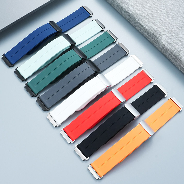 18mm Silicone Watch Band with Magnetic Buckle for Casio AE-1200 / AE-1300