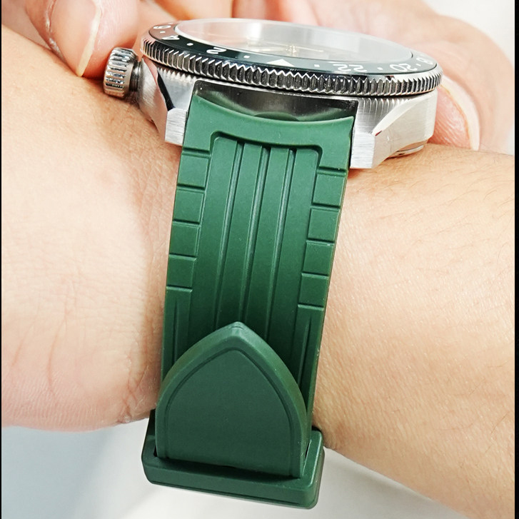 20/22mm Curved End Silicone Watch Band for IWC Pilot / Portugieser / Portofino