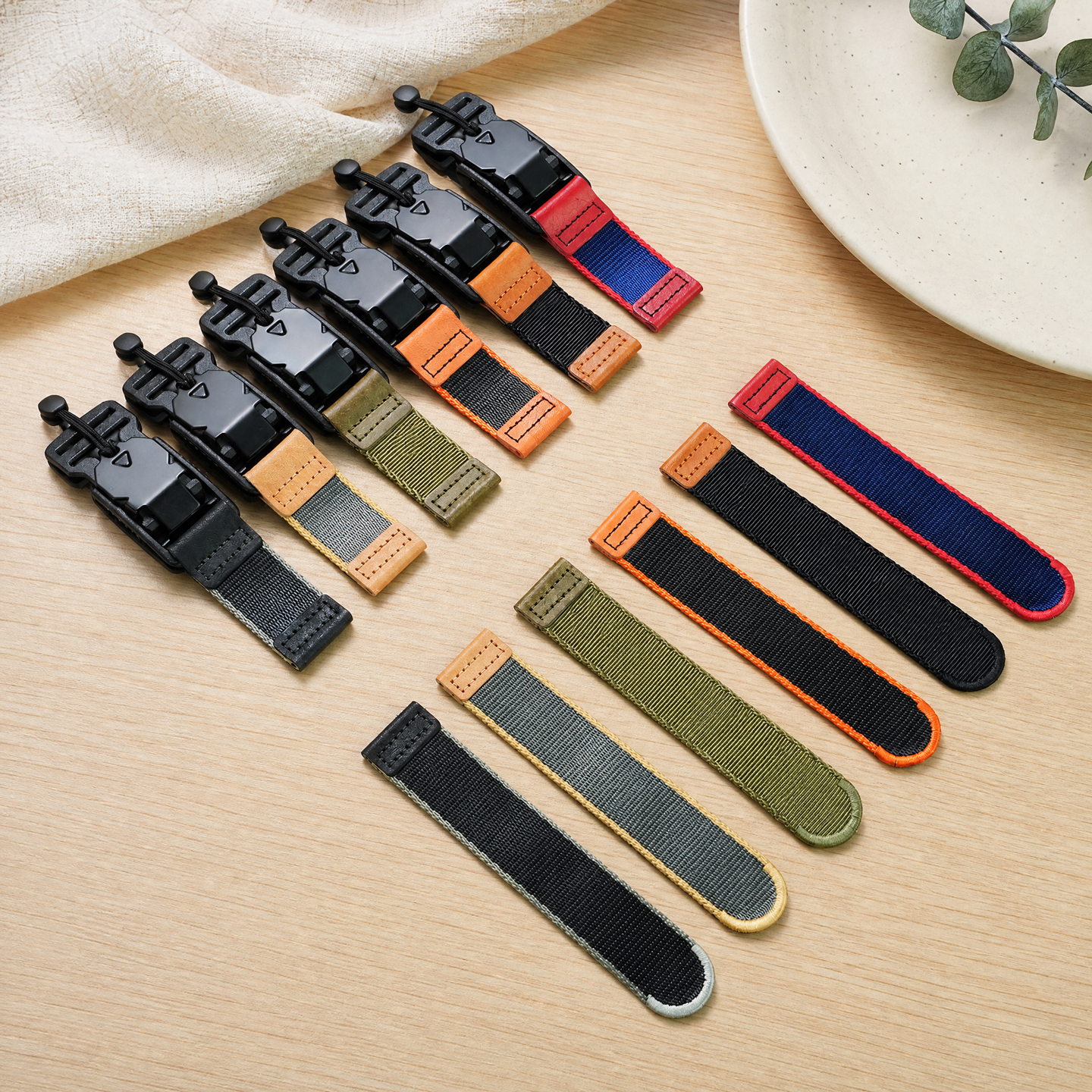 Compatible with Casio EFR-303L/303D EQB-501 nylon watch strap, 22 mm