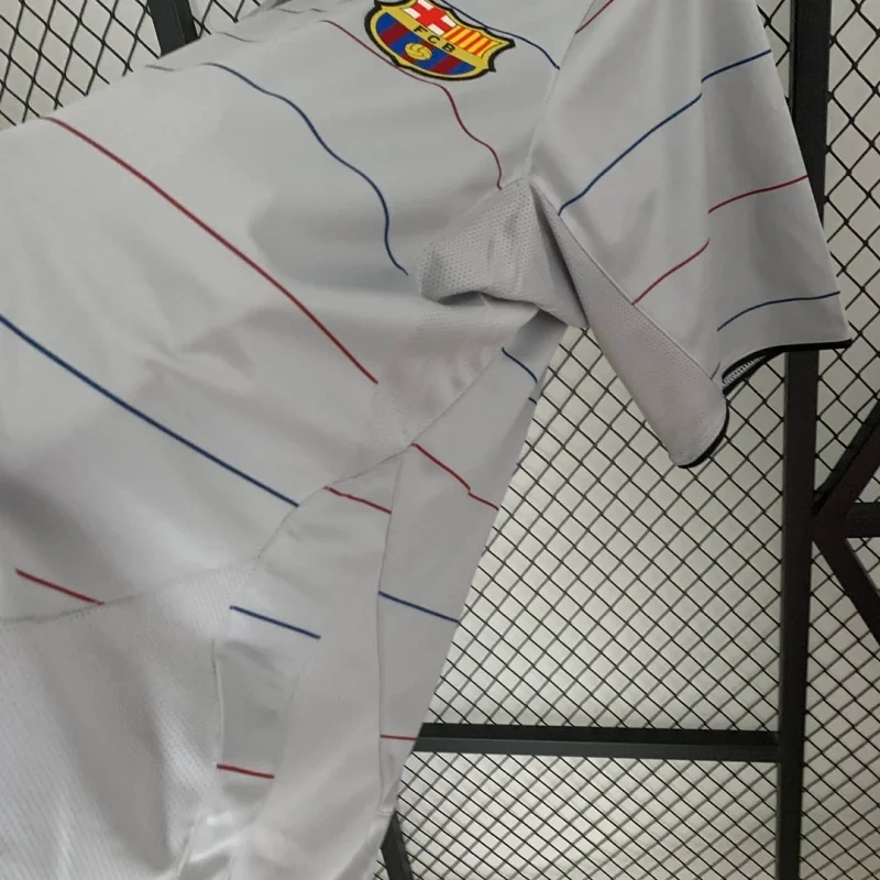 Barcelona Retro Nike Away Football Shirt 2003-04