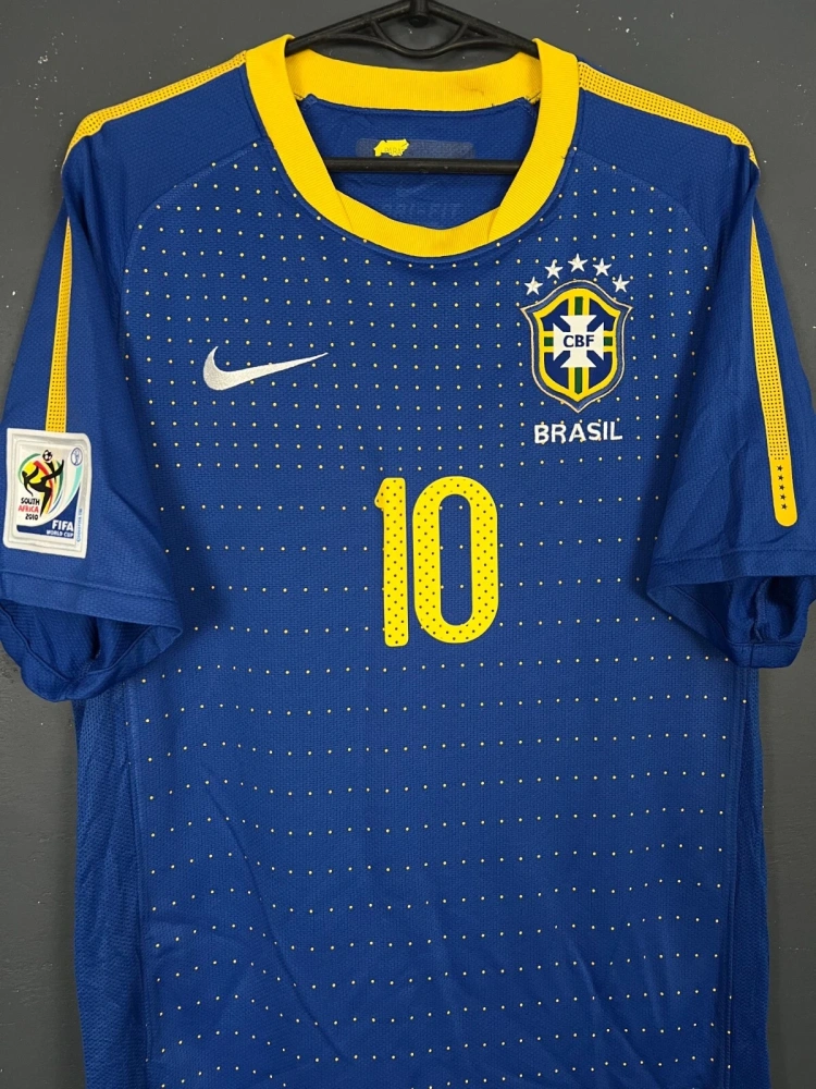 Retro Brazil National Team Kaka 10 Shirt 2010/2011 Non-Customize