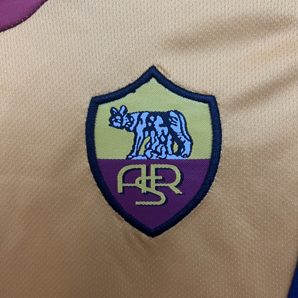 Kids Roma Retro Home Soccer Kits 2001-02