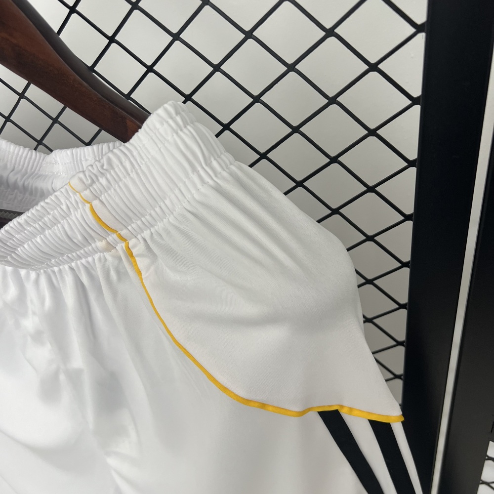 Real Madrid Home Soccer Shorts Player Version+Fans Version 25-26