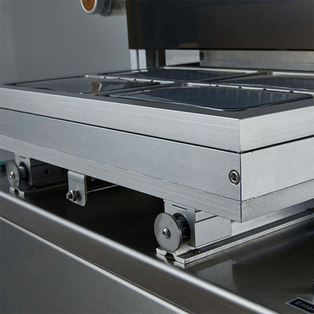 Máquina de embalagem MAP vertical DQ440L-E com seladora a gás para filmes de 440 mm.