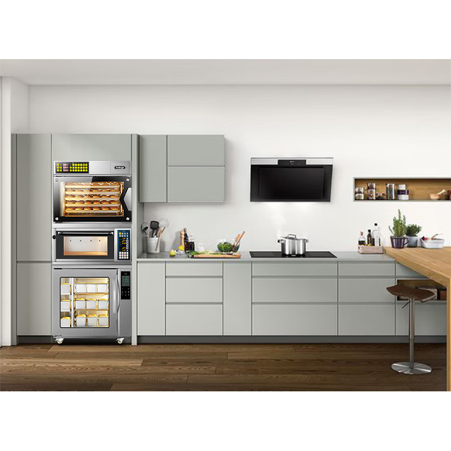 Fermentadora vertical de massa de 32 litros com controle digital de temperatura, sistema de pulverização e temporizador.