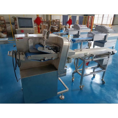 Cortador de carne comercial com espessura de corte uniforme ajustável em aço inoxidável durável.