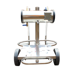 Máquina de ordenha a vácuo com balde simples ou duplo para fazendas leiteiras com capacidade para 10 a 24 vacas por hora.