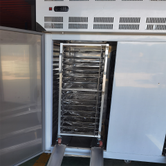 Congelador de ultra baja temperatura con 40 cajones y carro, a -60 °C, para uso comercial.