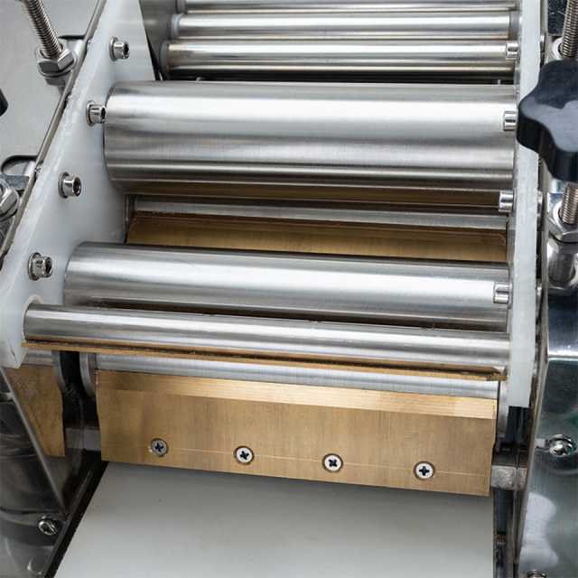 Máquina para hacer bolas de masa hervida de 220 V, 0-10 000 piezas por hora, 15-35 g por pieza, procesador de alimentos comercial