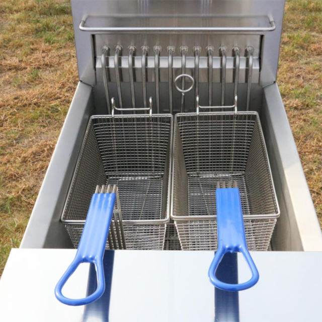 Fritadeira elétrica digital comercial LE-DZE-400G em aço inoxidável com capacidade de 35 a 40 litros.