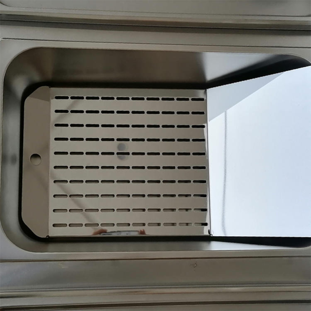 Aquecedor elétrico para frituras com lâmpadas duplas, ideal para lanchonetes e bares de fast food.