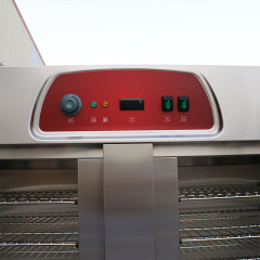 Carrinho térmico para alimentos de 500 litros com dois compartimentos, ideal para uso comercial em serviços de alimentação.