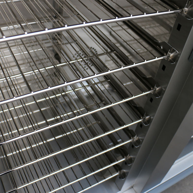 Carrinho elétrico comercial para aquecimento de alimentos, ideal para serviços de alimentação e catering, com temperatura de operação entre 30°C e 85°C.