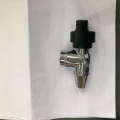 Banho-maria compacto com 2 cubas para aquecimento de alimentos, ideal para buffets e serviços de catering.