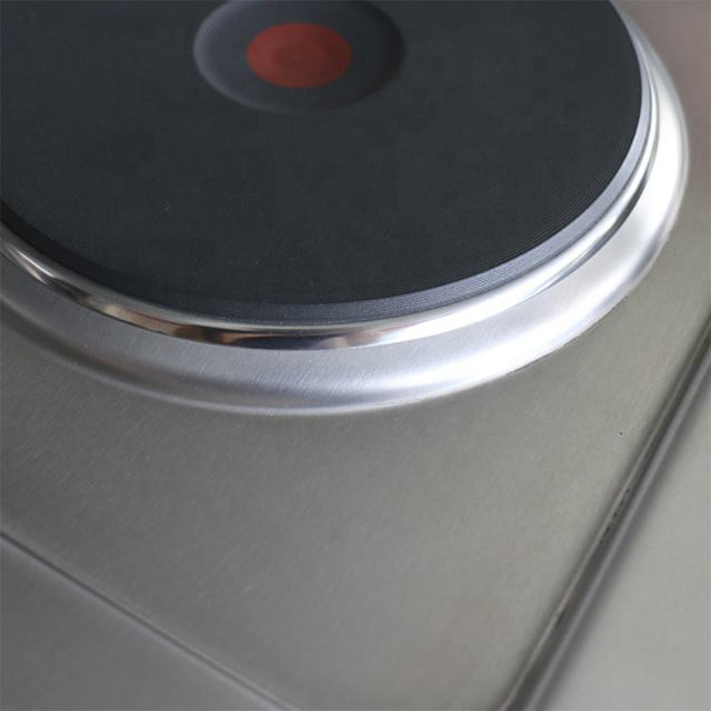 Fogão elétrico profissional de 4 bocas com forno para cozinhas de restaurantes