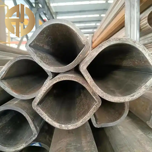 Tubo de aço com formato especial / Tubo perfilado