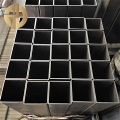ท่อเหล็กสี่เหลี่ยม / ท่อเหลี่ยม