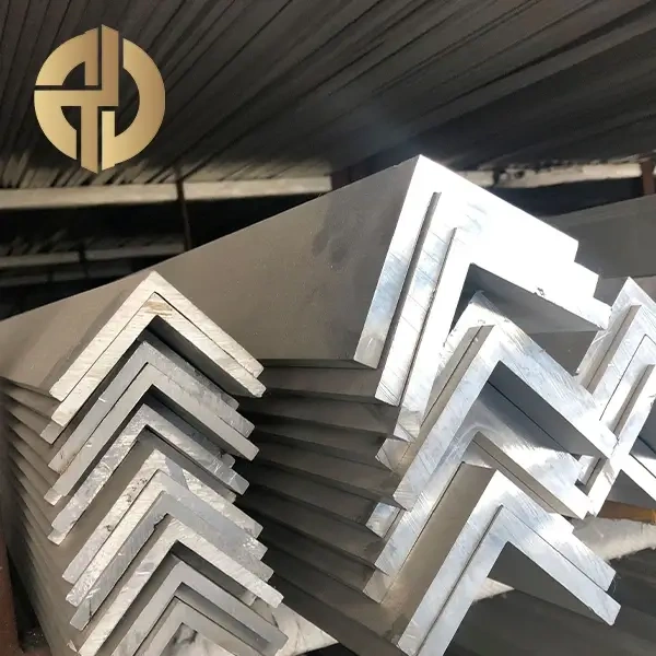 Gleichwinkliger Stahl