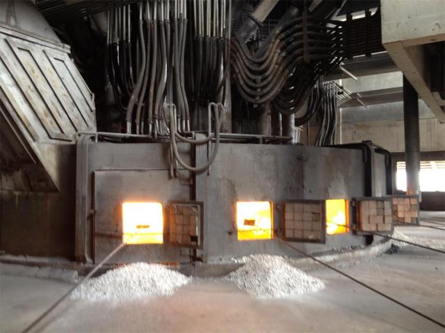 Calcium carbide furnace