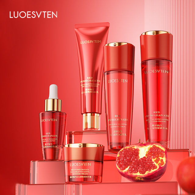 Private Label Skincare Set Pomegranate Radiant Skin Care Kit with Hyaluronic Acid Hydrating and Peptide Anti Wrinkle Ingredients