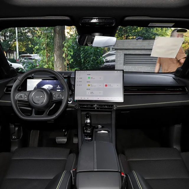 Lynk&co 03,YDchinauto