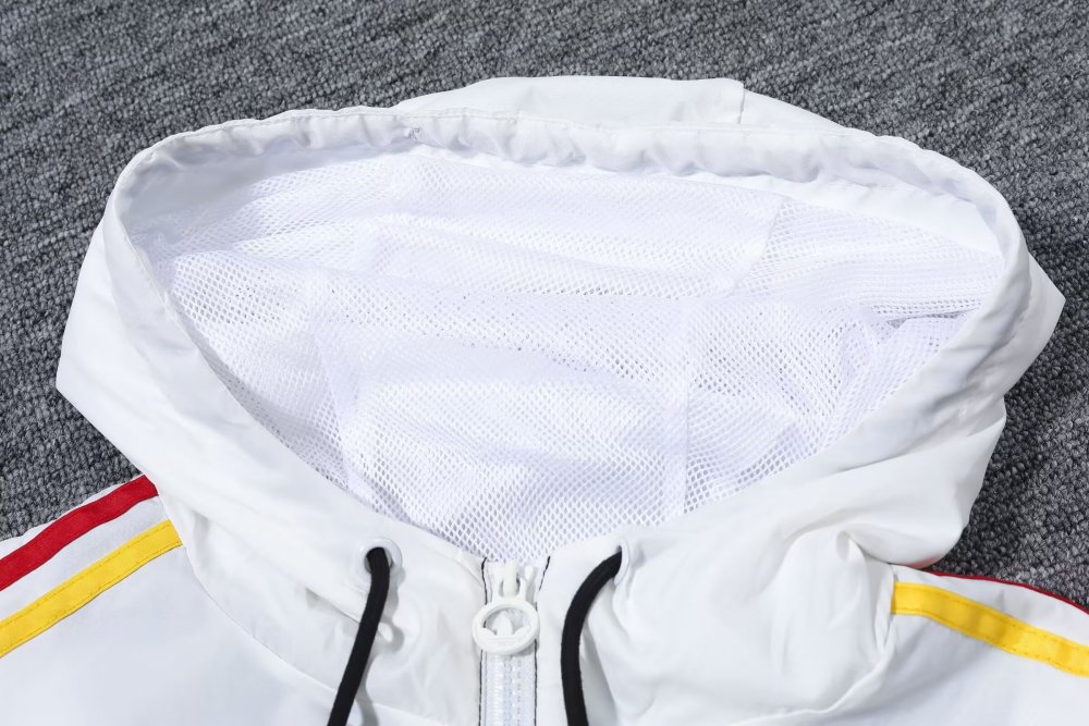 2024/25 German black and white windbreaker 1:1 Thai quality