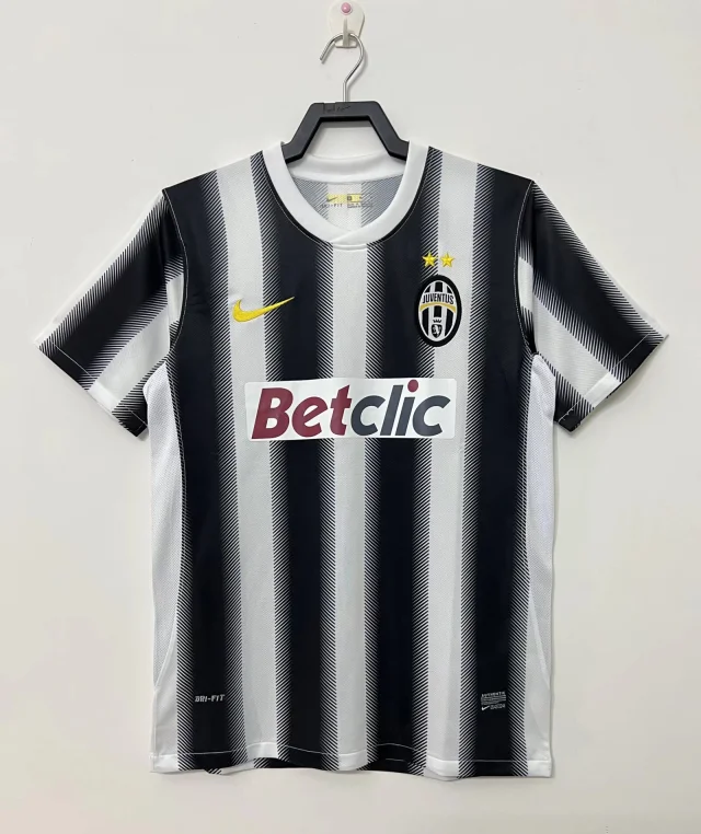 11-12 Juventus Home Jersey - Retro Edition