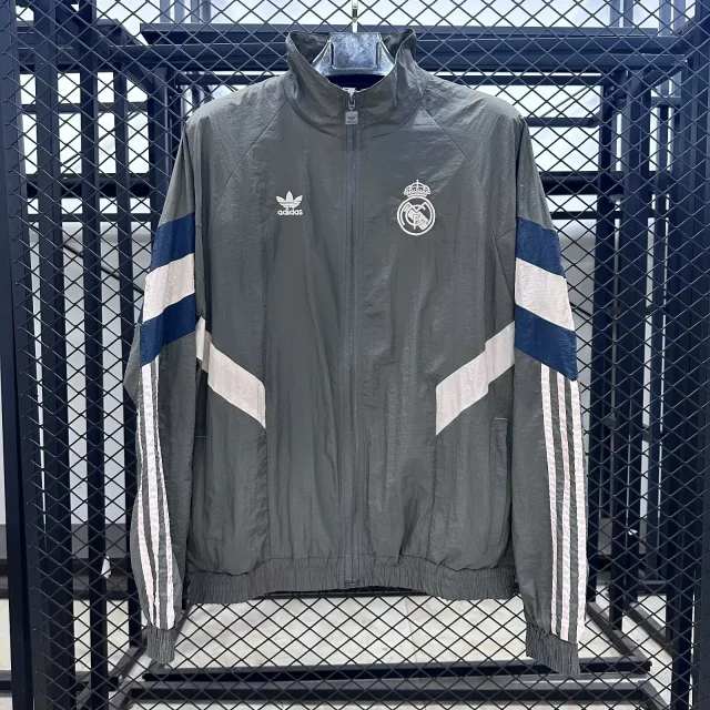 2025-26 season Real Madrid retro windbreaker jersey - windbreaker