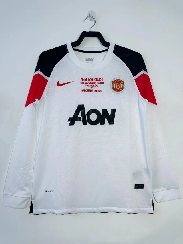 2010/11 Manchester United Away Champions League Shirt - Retro Edition