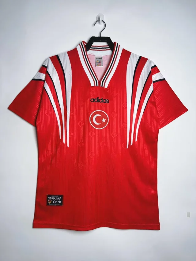 1996 Türkiye Home Jersey - Retro Edition