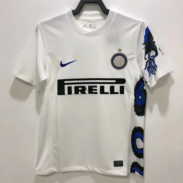 2010/11 Inter Milan Away Shirt - Retro Edition