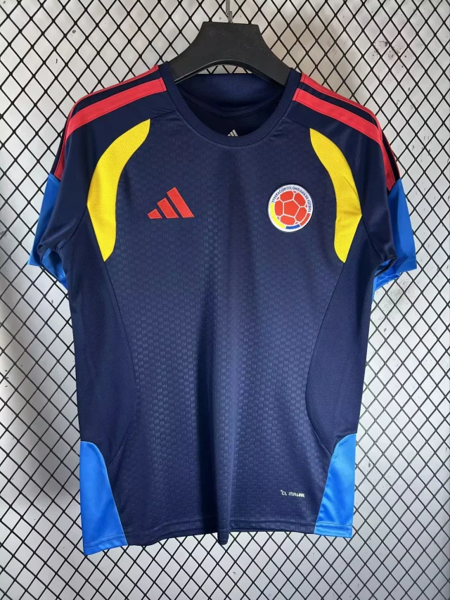 26-27 Colombia Training Kit (Fan Version)