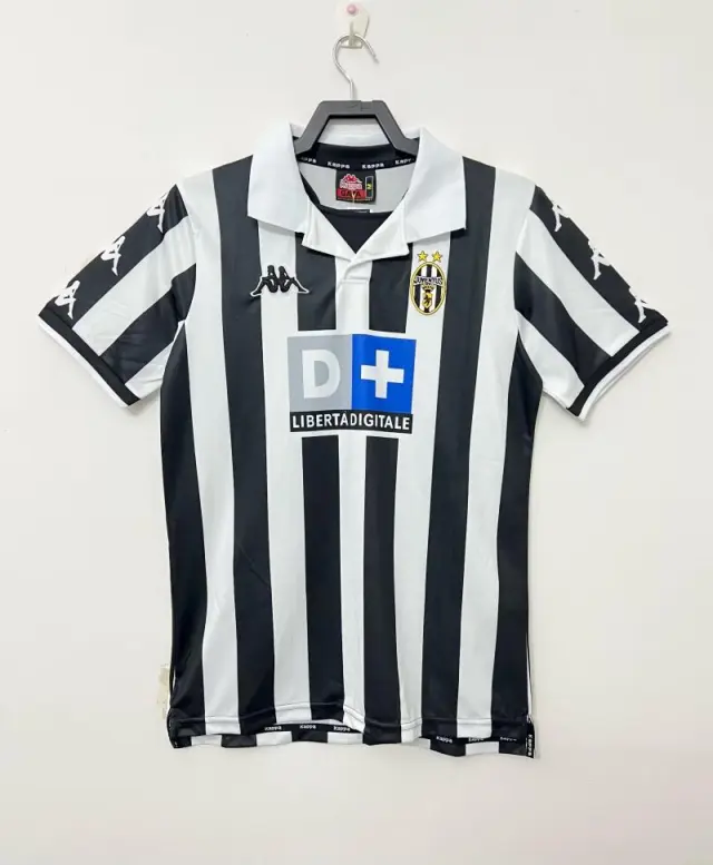 1999-00 Juventus home kit Retro Edition