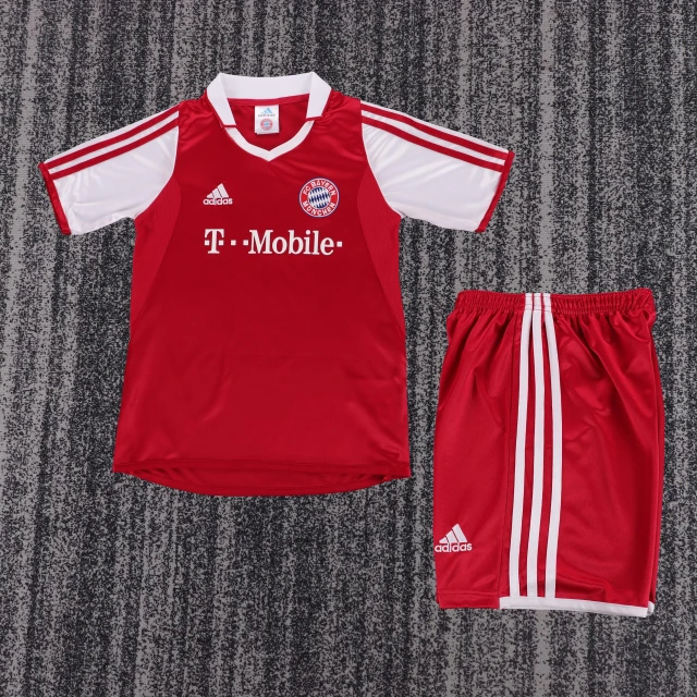 2003–04 Bayern Munich Home Kit – Kids' Fan Version (Retro Jersey Set)