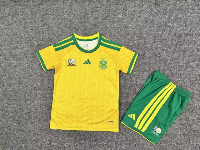 26-27 Juventus Fan Edition Jersey & Shorts Set (Kids)