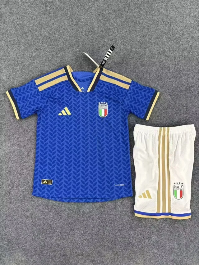 2026-27 Italy Home Player Version Jersey & Shorts Set (Kids)