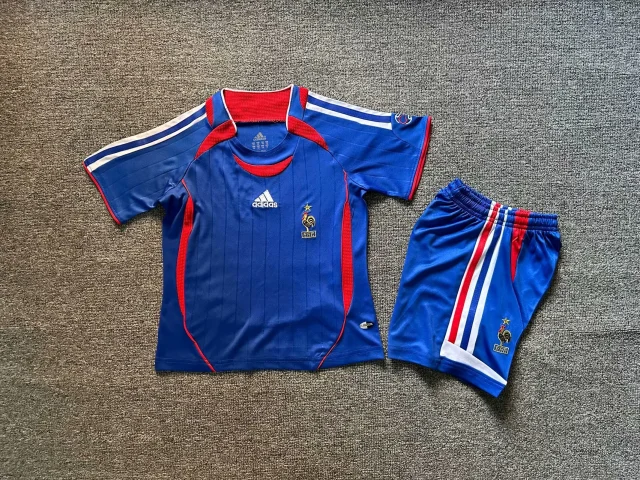 2006 France Away Fan Edition Jersey & Shorts Set (Kids)