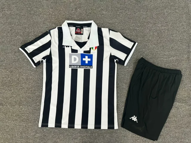 1998–99 Juventus Home Retro Jersey & Shorts Set (Fan Version) – Kids' Size